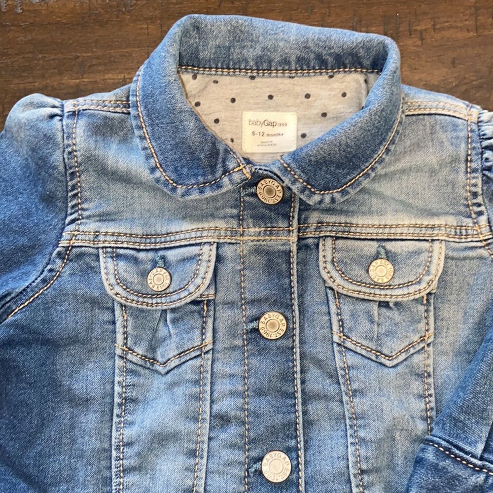 GAP jean jacket - Picture 2 of 4